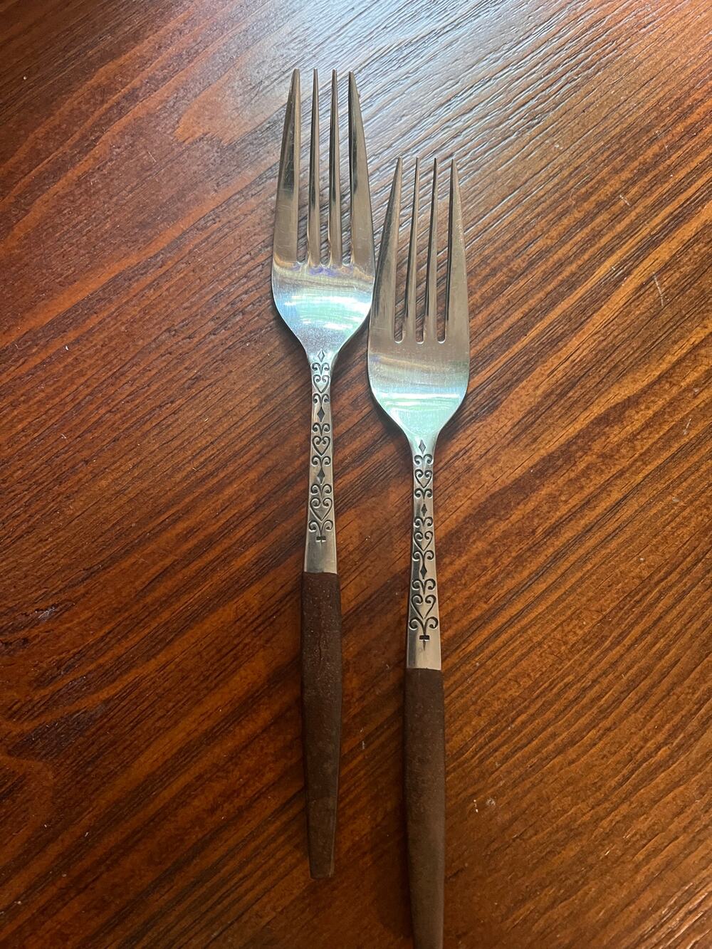 Vintage Interpur flatware wood handle forks Canoe Hearts Japan 2 pieces forks
